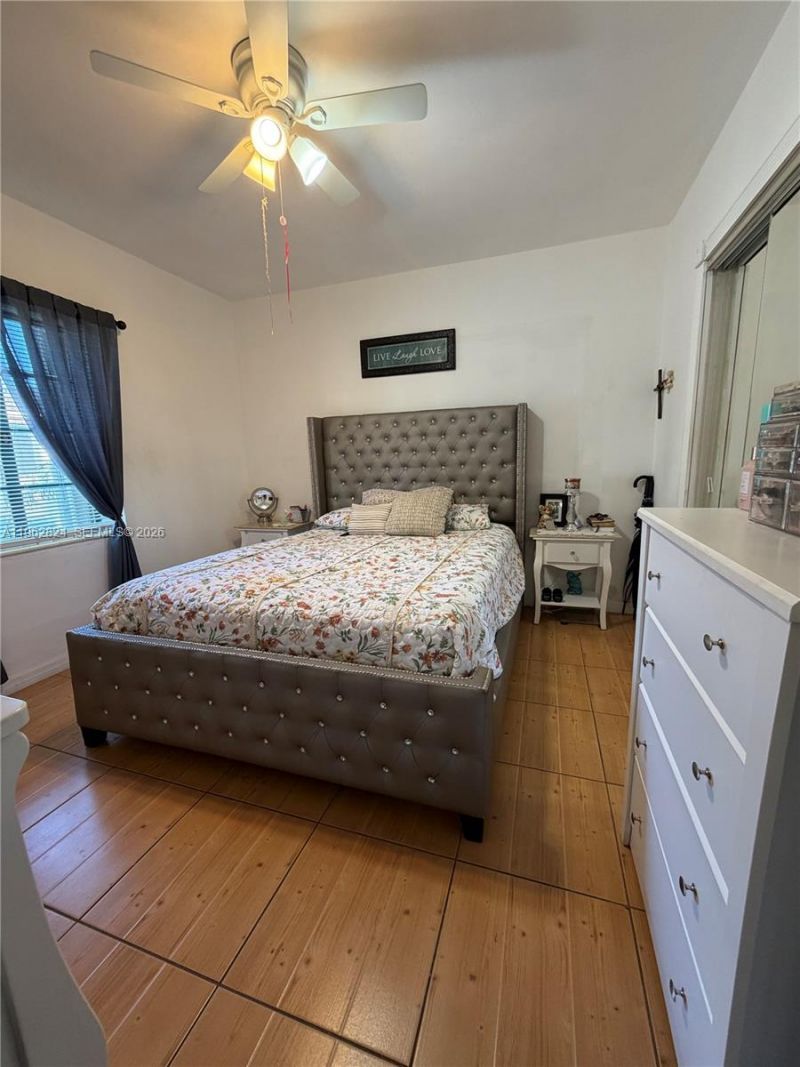 2460 NW 33rd St , Miami, FL 33142 Photo