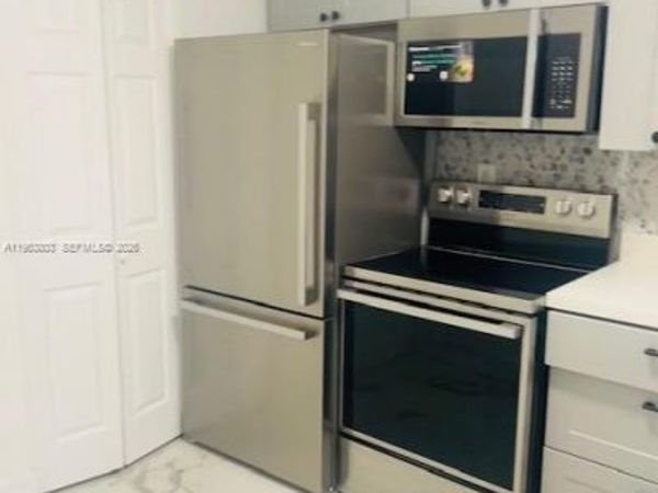 5860 NW 44th St, Unit 105, Lauderhill, FL 33319