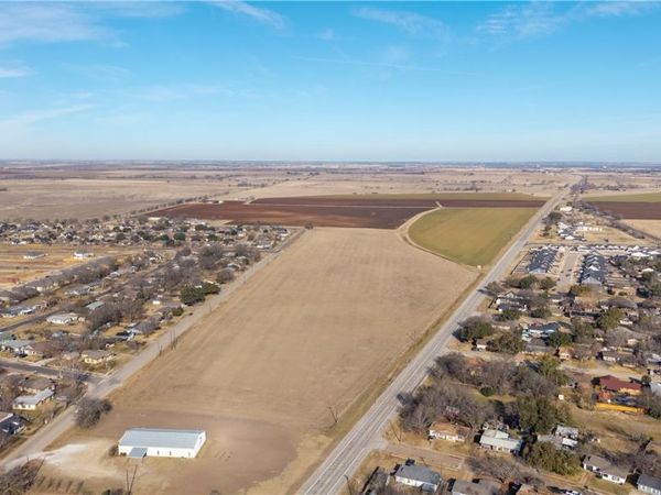 TBD N Lone Star Parkway , McGregor, TX 76657