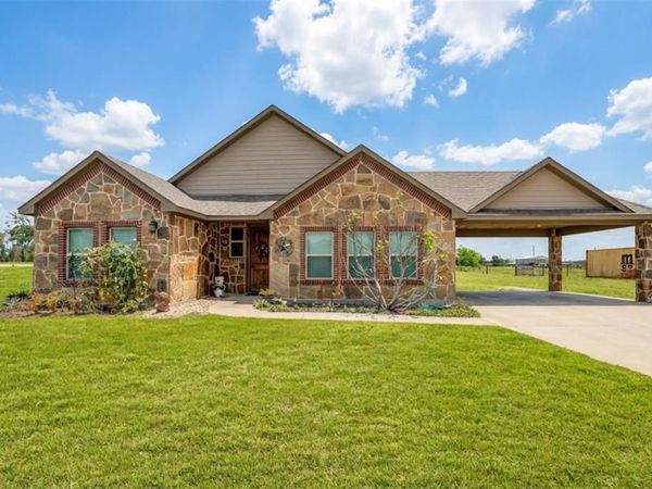 231 Orduna Street, Trenton, TX 75490