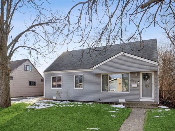 360 N Lincoln Avenue, Villa Park, IL 60181