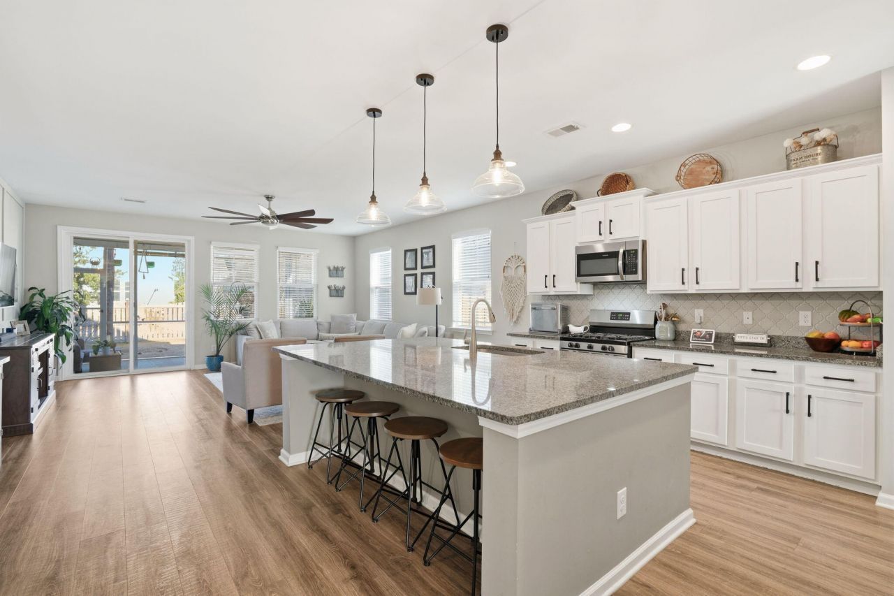 711 Kilarney Road Photo 10