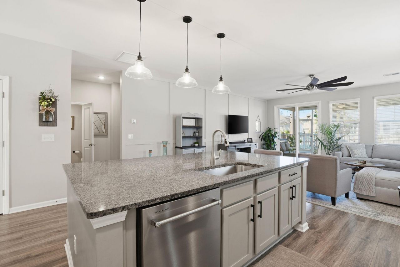 711 Kilarney Road Photo 13