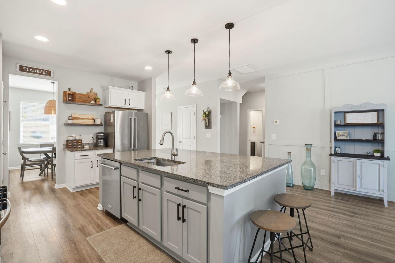 711 Kilarney Road Photo 14