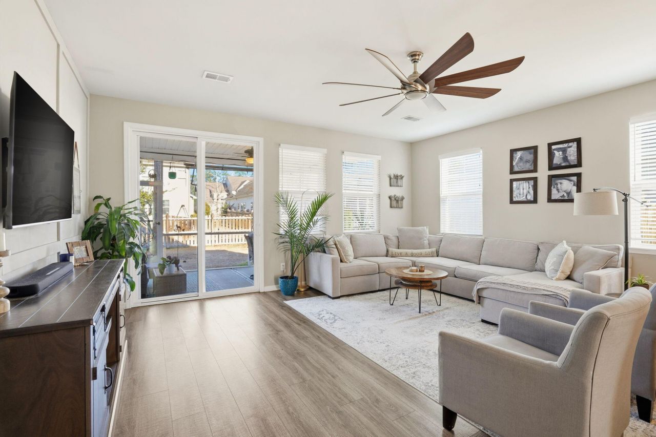 711 Kilarney Road Photo 16