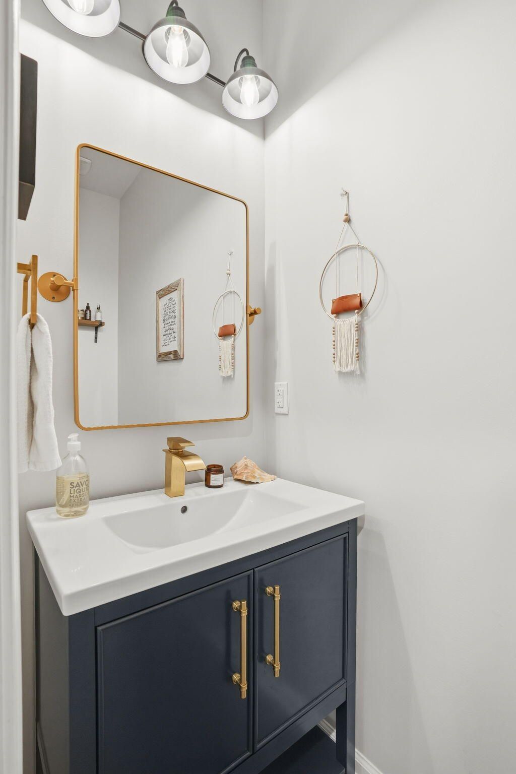 711 Kilarney Road Photo 18