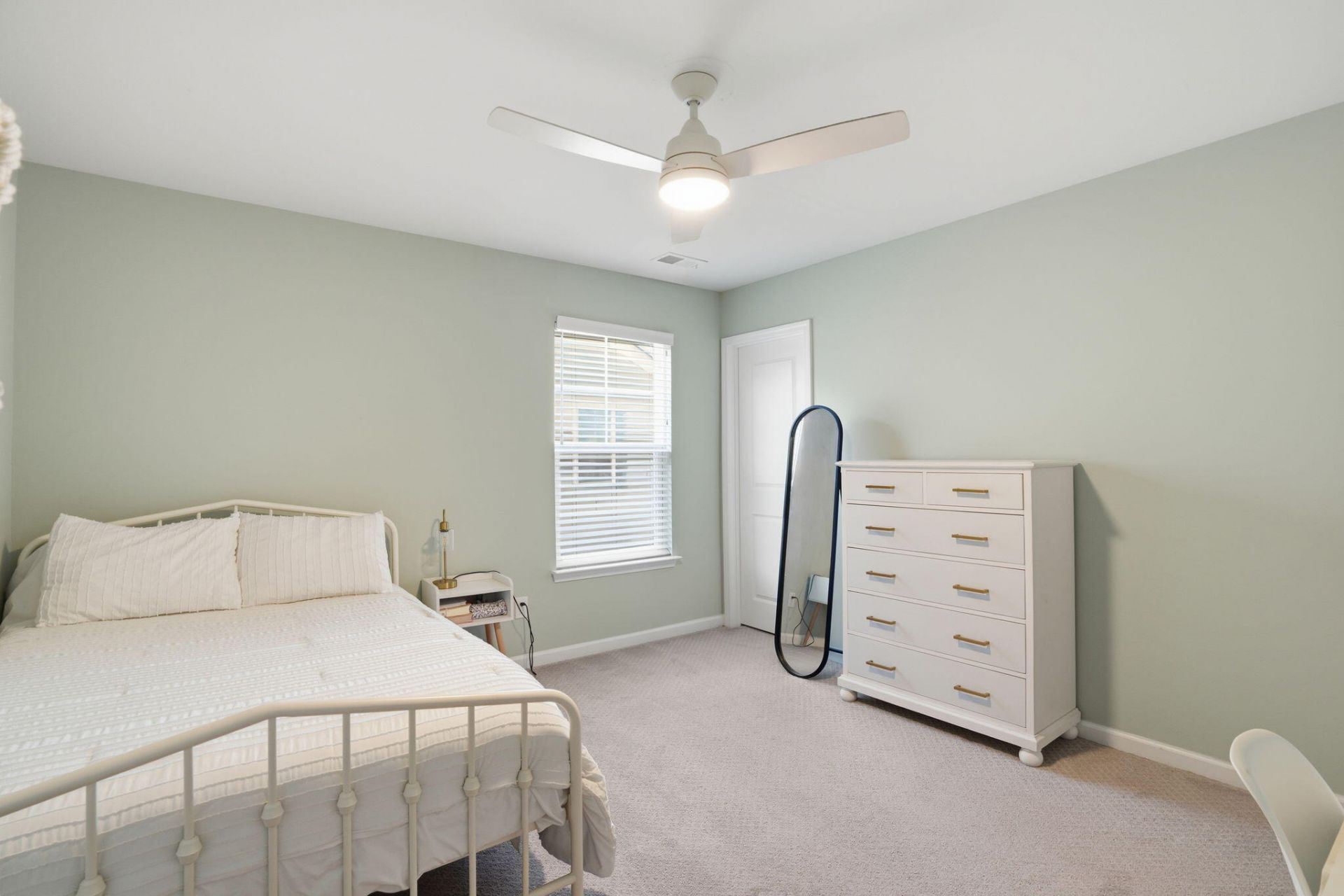 711 Kilarney Road Photo 43
