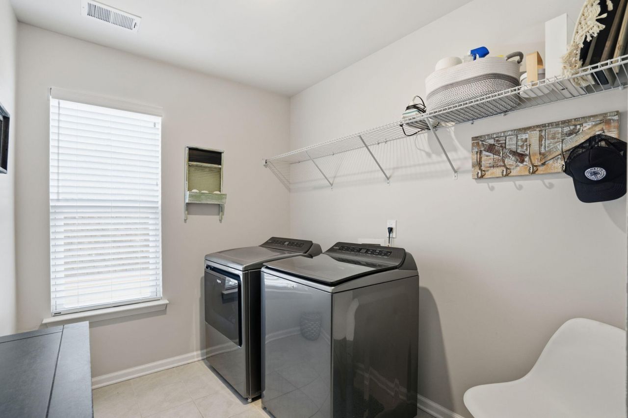 711 Kilarney Road Photo 44