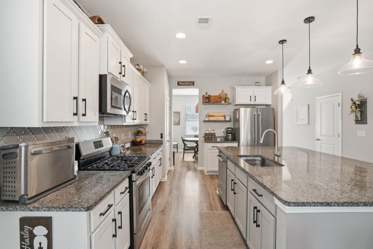 711 Kilarney Road Photo 9