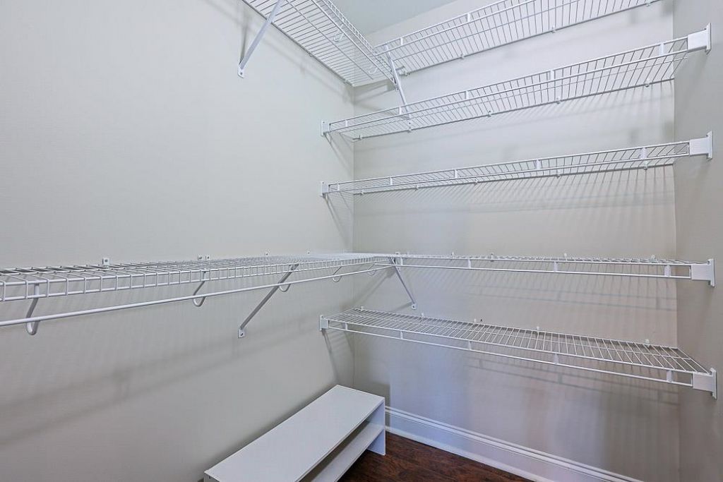 3300 Holly Loop Photo 13