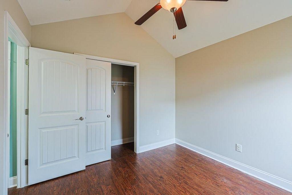 3300 Holly Loop Photo 18