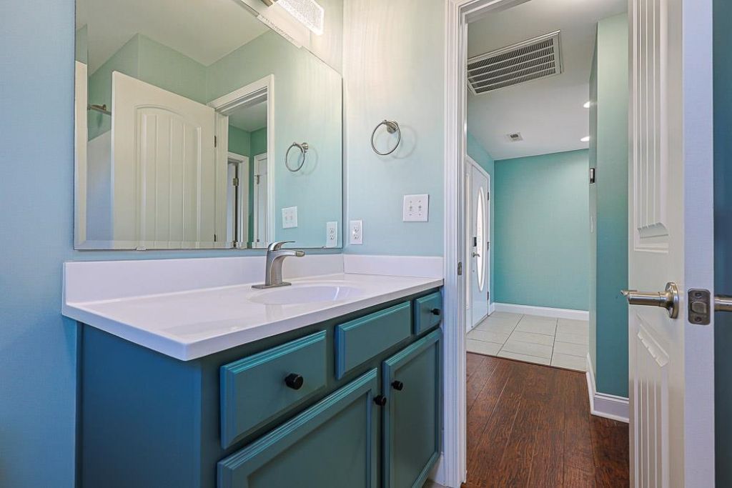 3300 Holly Loop Photo 19