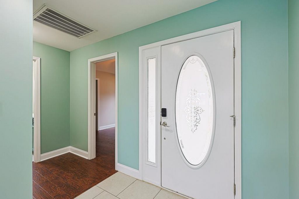 3300 Holly Loop Photo 30