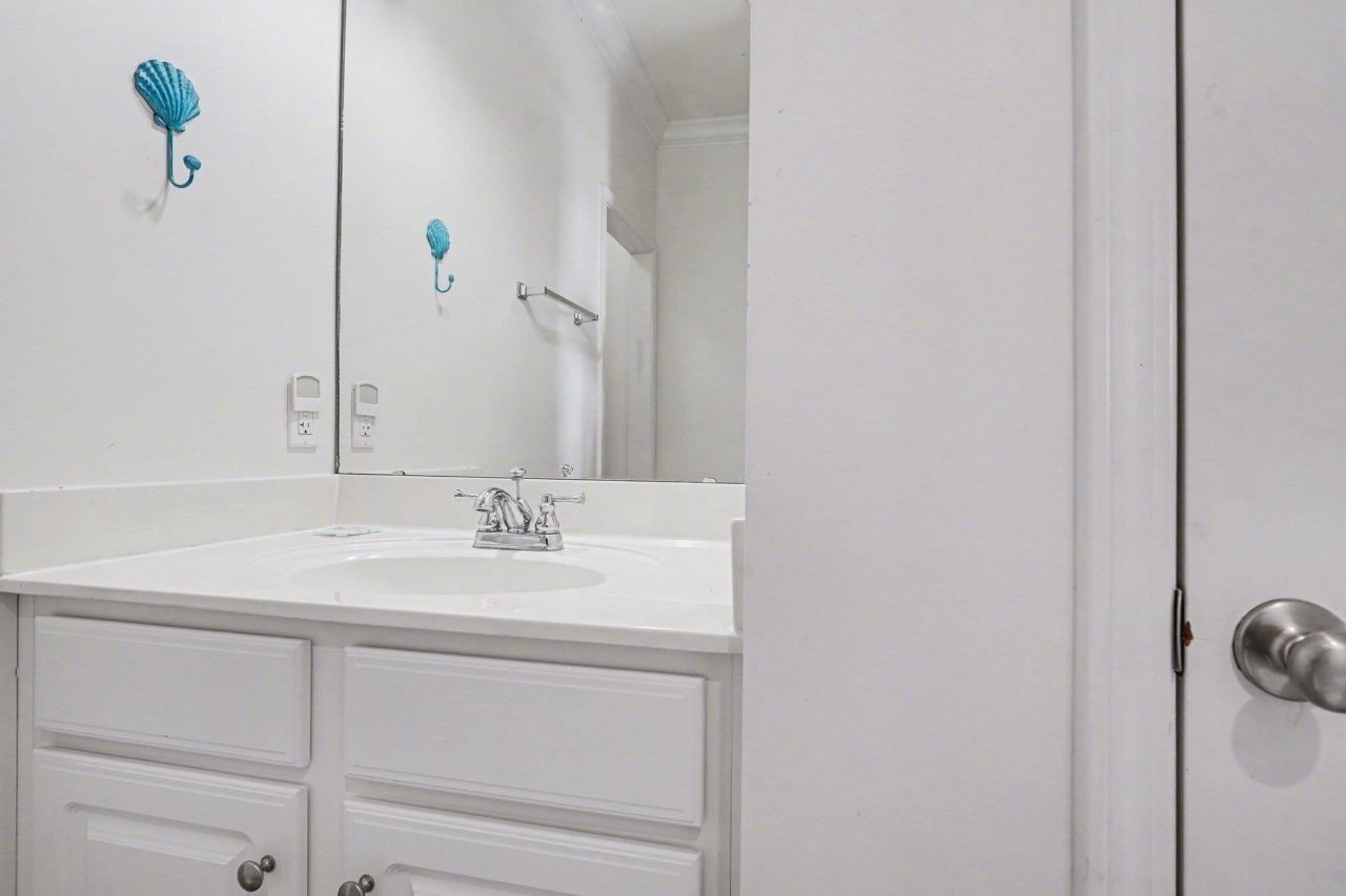 225b Dogwood Dr. N  Photo 19