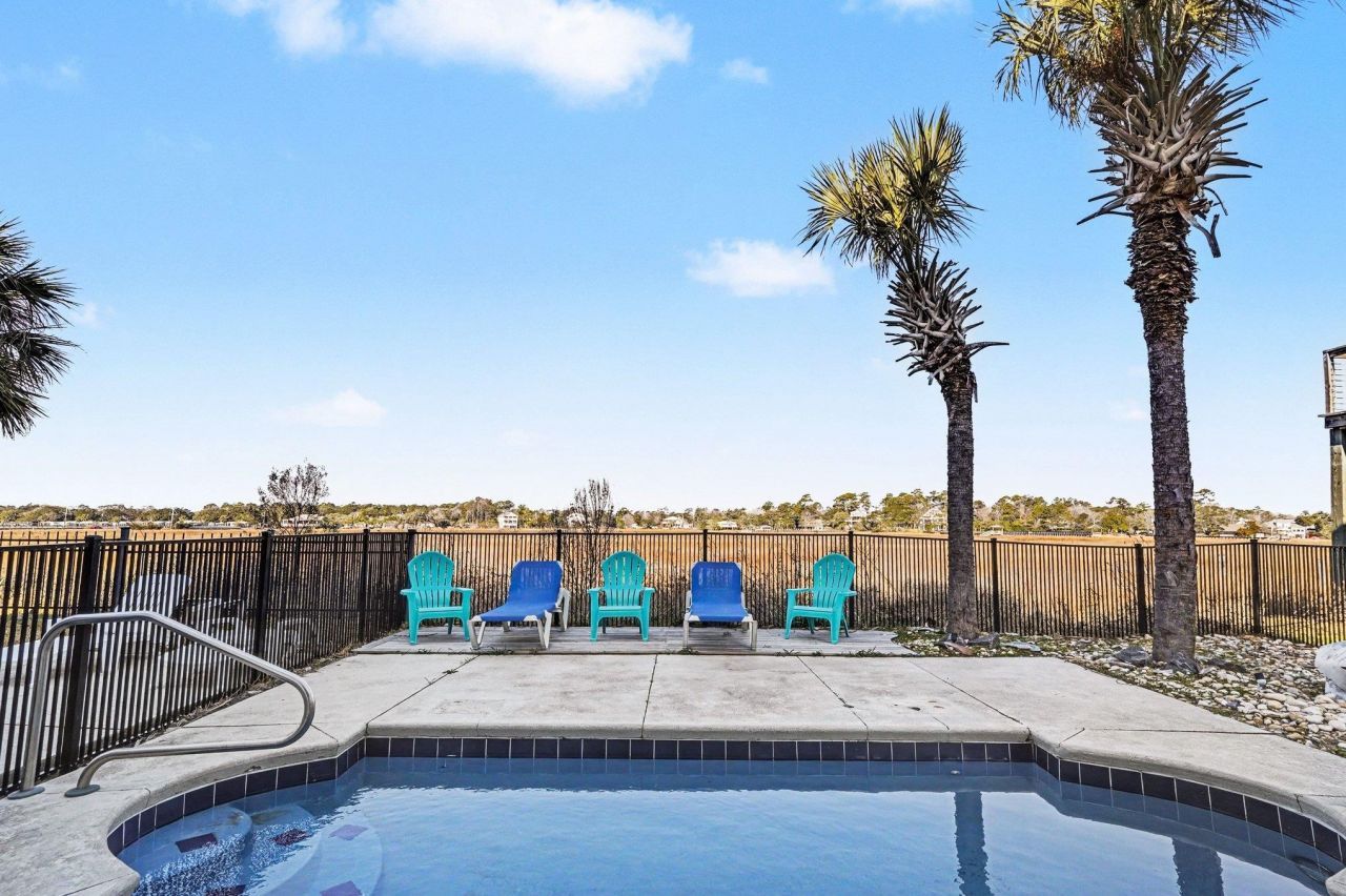 225b Dogwood Dr. N  Photo 28