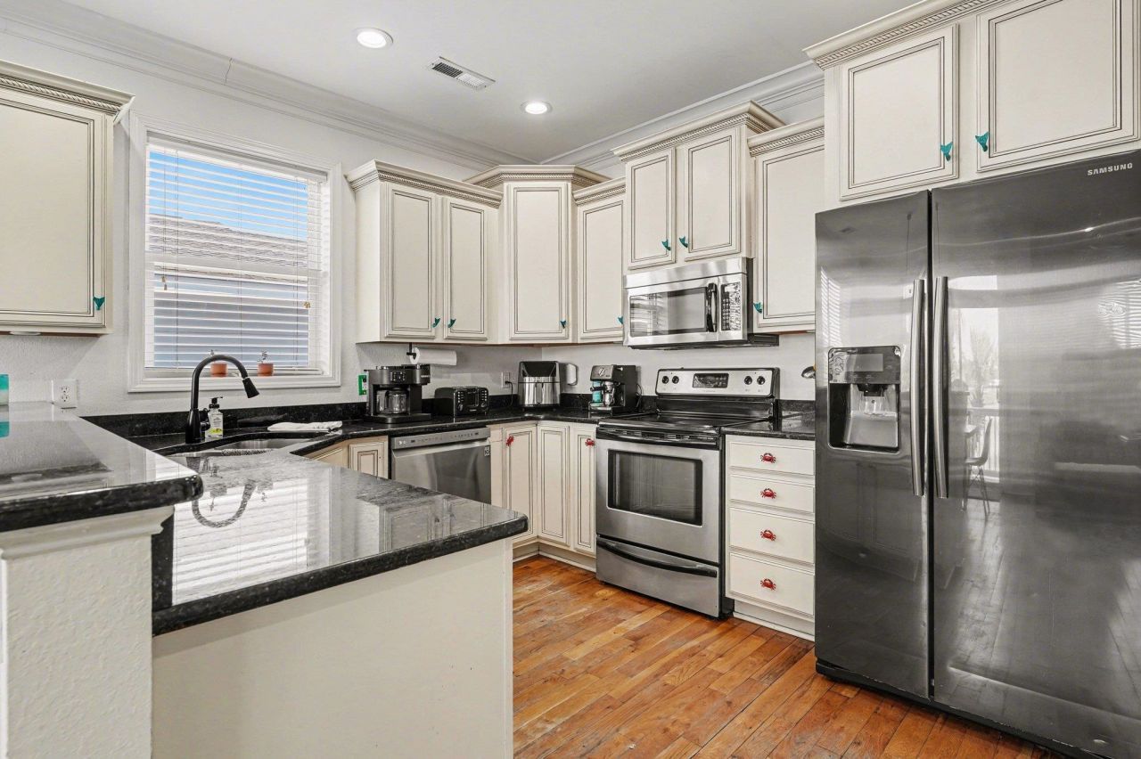 225b Dogwood Dr. N  Photo 6