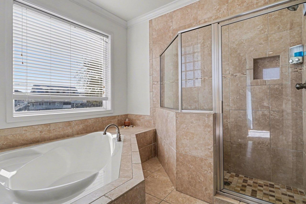 225b Dogwood Dr. N  Photo 8