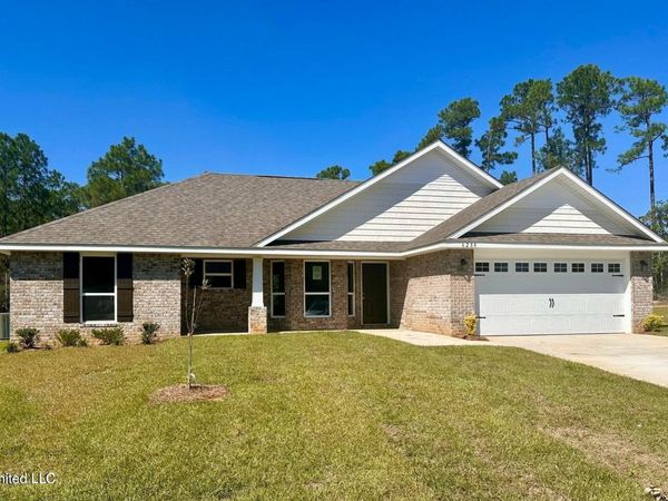 6288 Emerald Lake Drive, Biloxi, MS 39532