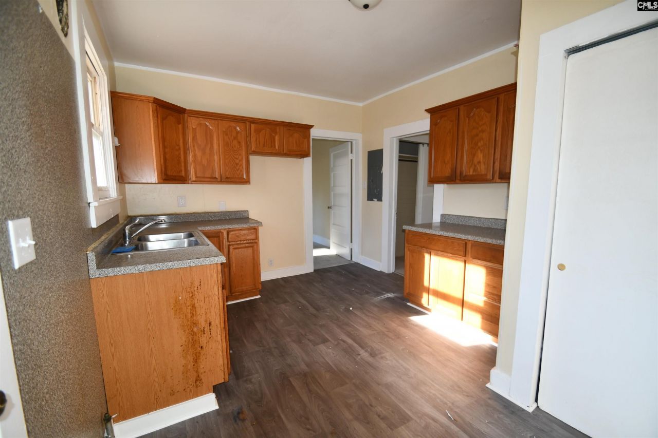 942 Gilder Street  Photo 14