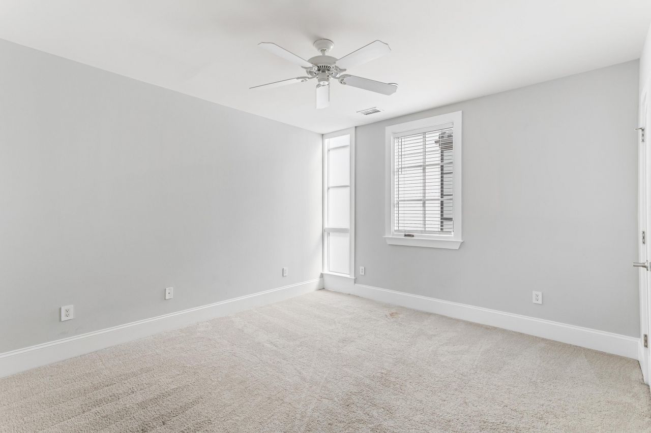 26 Cannon Street Photo 18