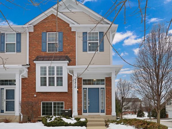 3210 Neubauer Circle, Lindenhurst, IL 60046