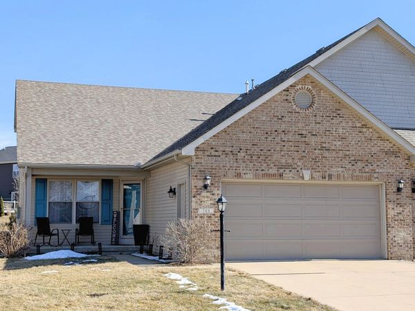 708 Dennis Drive, Mahomet, IL 61853