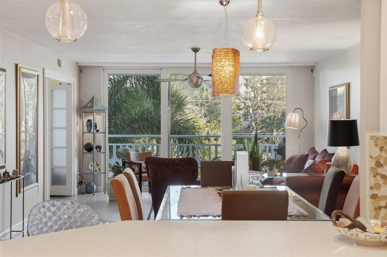 700 Beach Drive Ne, Unit 302, Saint Petersburg, FL 33701 Photo