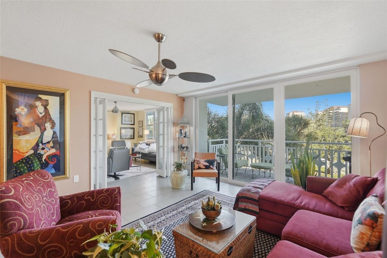 700 Beach Drive Ne, Unit 302, Saint Petersburg, FL 33701 Photo