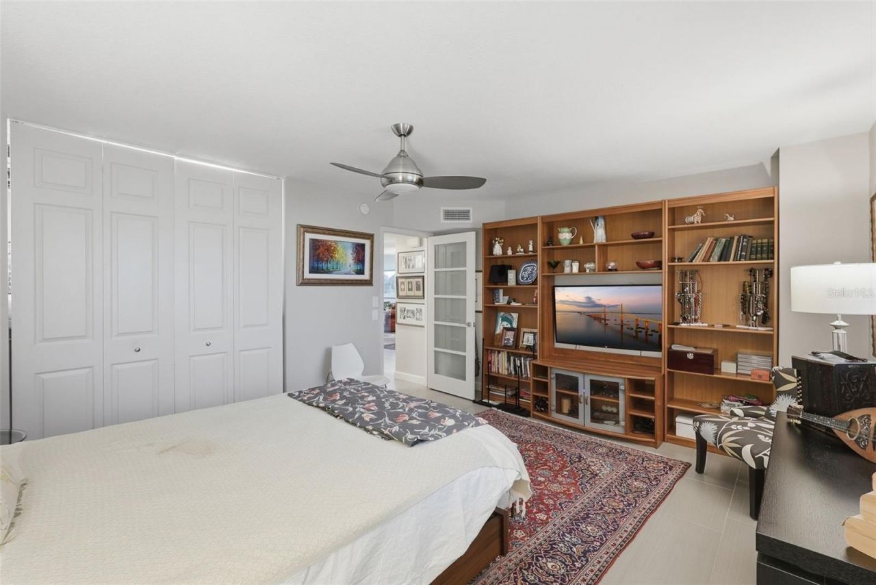 700 Beach Drive Ne, Unit 302, Saint Petersburg, FL 33701 Photo