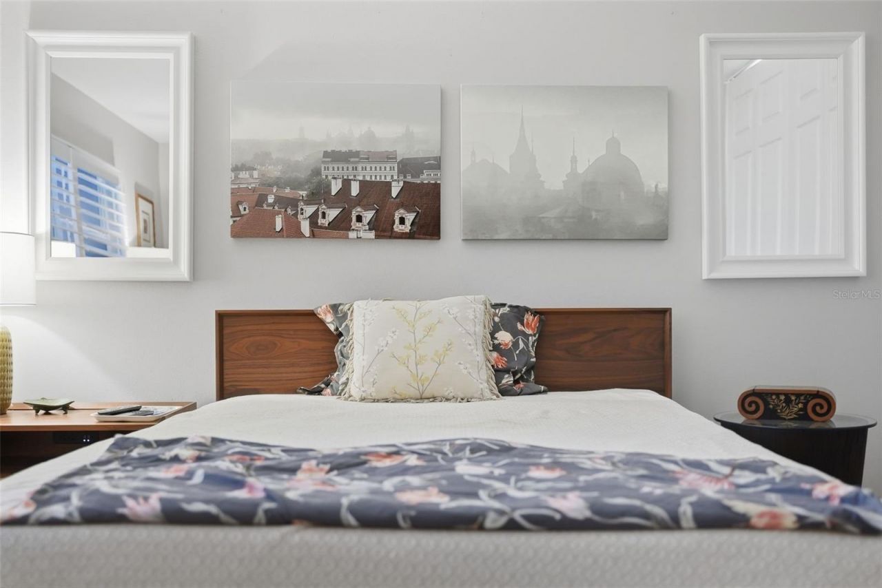 700 Beach Drive Ne, Unit 302, Saint Petersburg, FL 33701 Photo