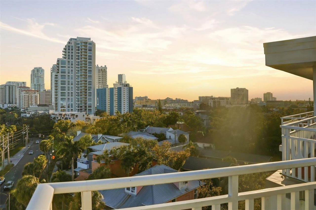 700 Beach Drive Ne, Unit 302, Saint Petersburg, FL 33701 Photo