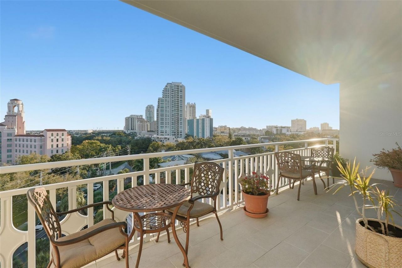 700 Beach Drive Ne, Unit 302, Saint Petersburg, FL 33701 Photo