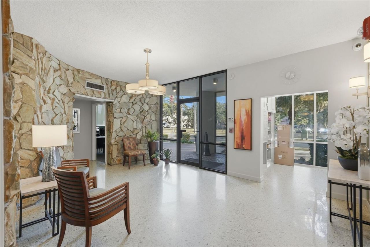 700 Beach Drive Ne, Unit 302, Saint Petersburg, FL 33701 Photo