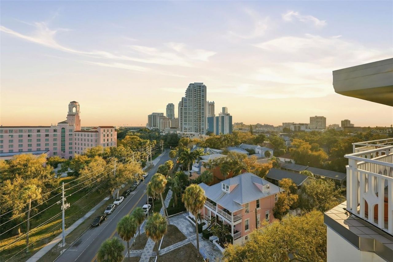 700 Beach Drive Ne, Unit 302, Saint Petersburg, FL 33701 Photo