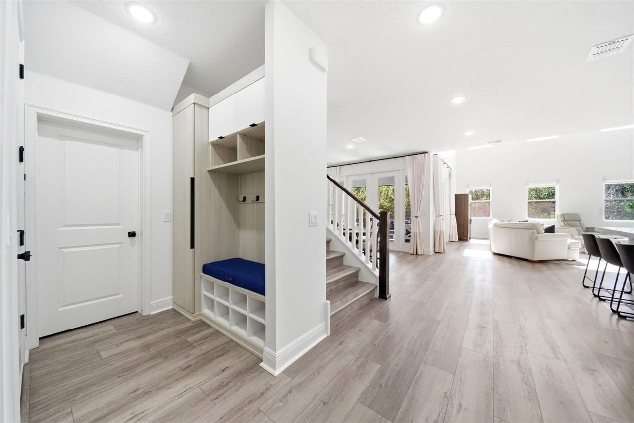 9211 Waverly Walk Drive, Orlando, FL 32817 Photo