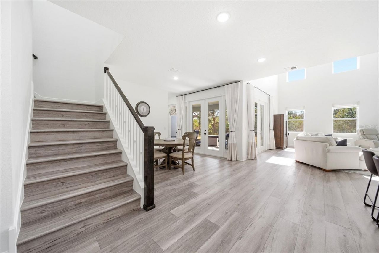 9211 Waverly Walk Drive, Orlando, FL 32817 Photo