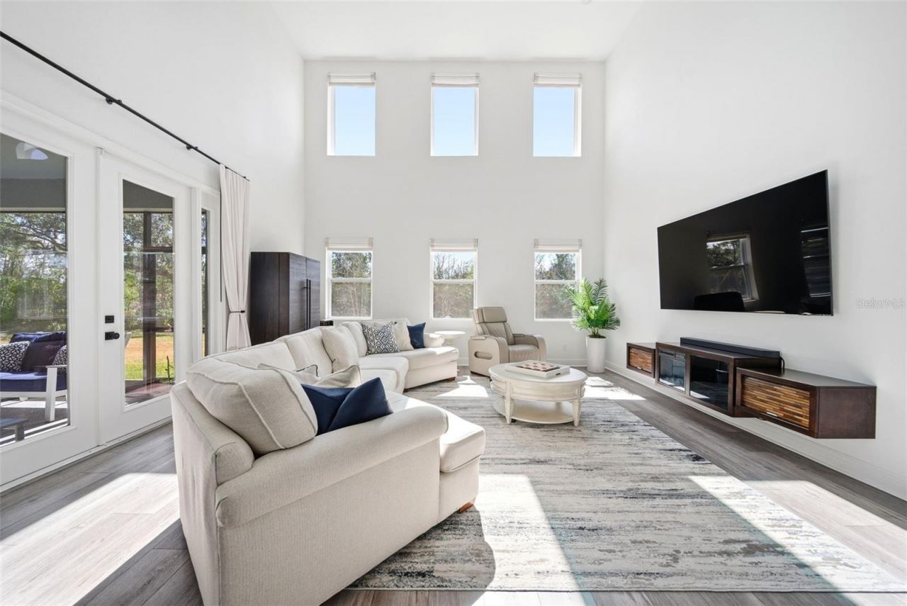 9211 Waverly Walk Drive, Orlando, FL 32817 Photo