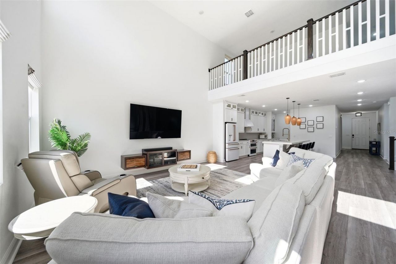 9211 Waverly Walk Drive, Orlando, FL 32817 Photo