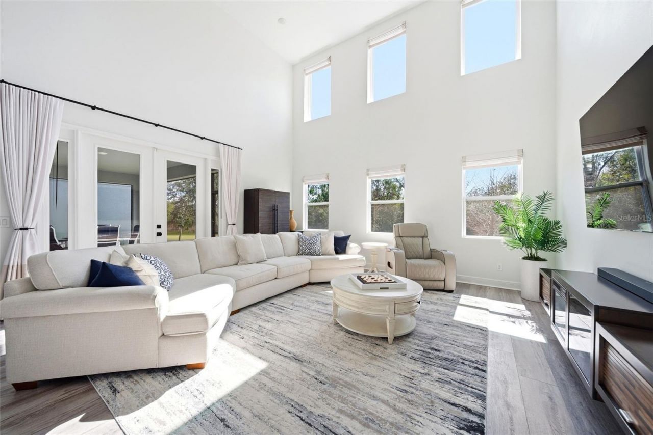 9211 Waverly Walk Drive, Orlando, FL 32817 Photo