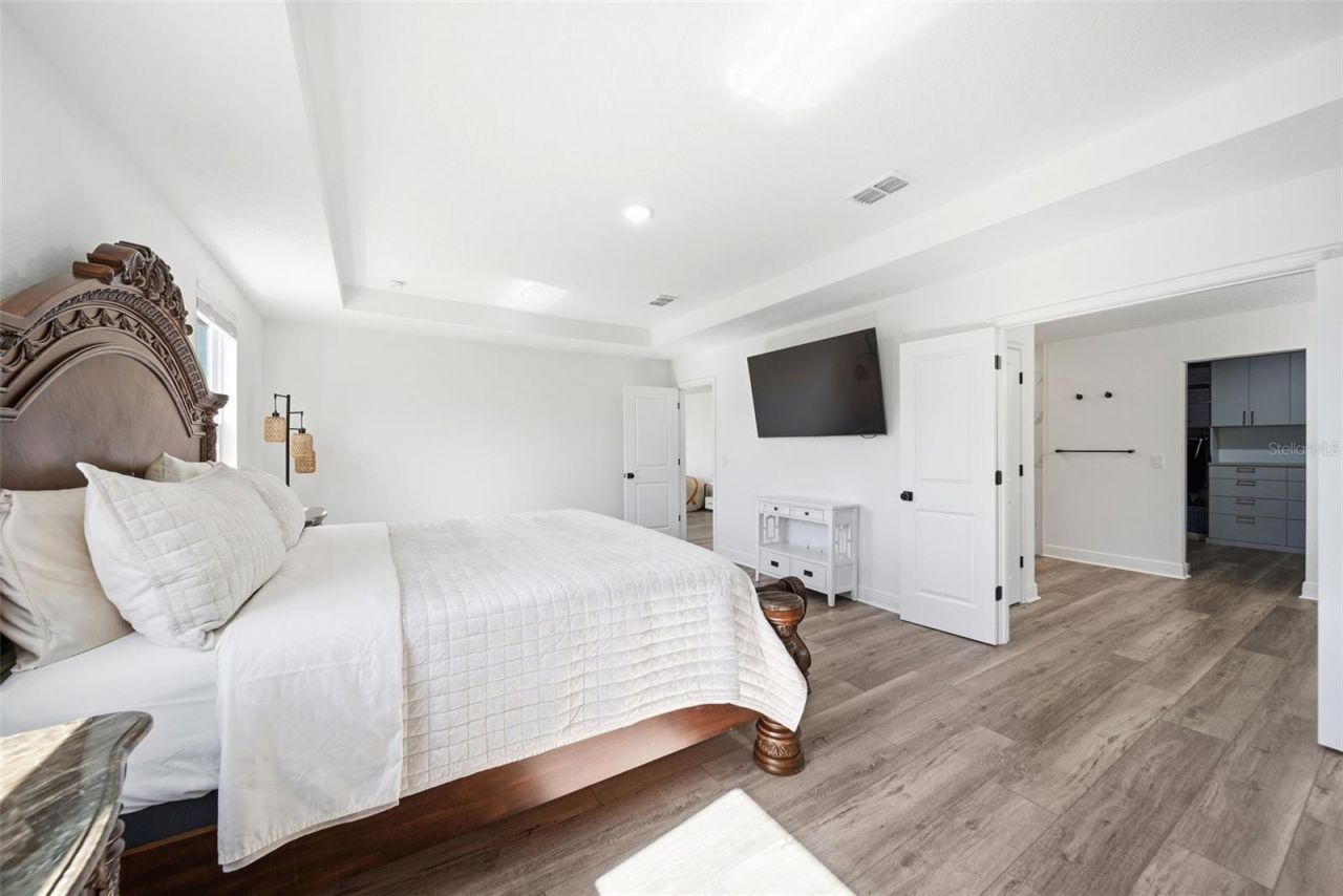 9211 Waverly Walk Drive, Orlando, FL 32817 Photo