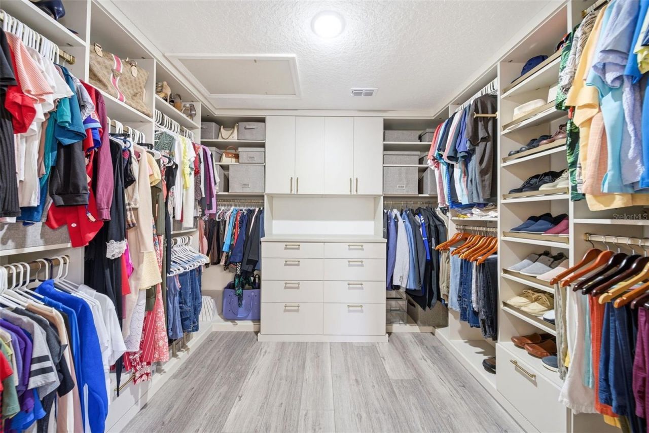 9211 Waverly Walk Drive, Orlando, FL 32817 Photo