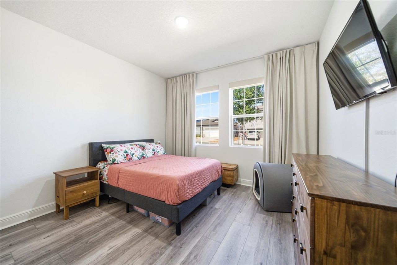 9211 Waverly Walk Drive, Orlando, FL 32817 Photo