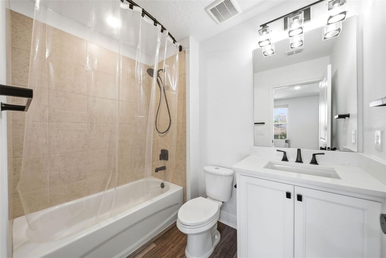 9211 Waverly Walk Drive, Orlando, FL 32817 Photo