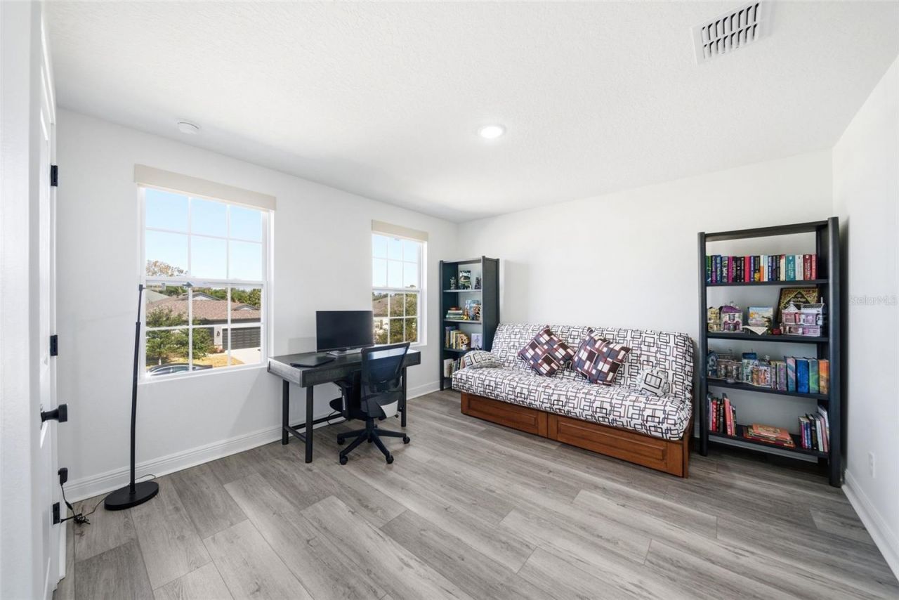 9211 Waverly Walk Drive, Orlando, FL 32817 Photo