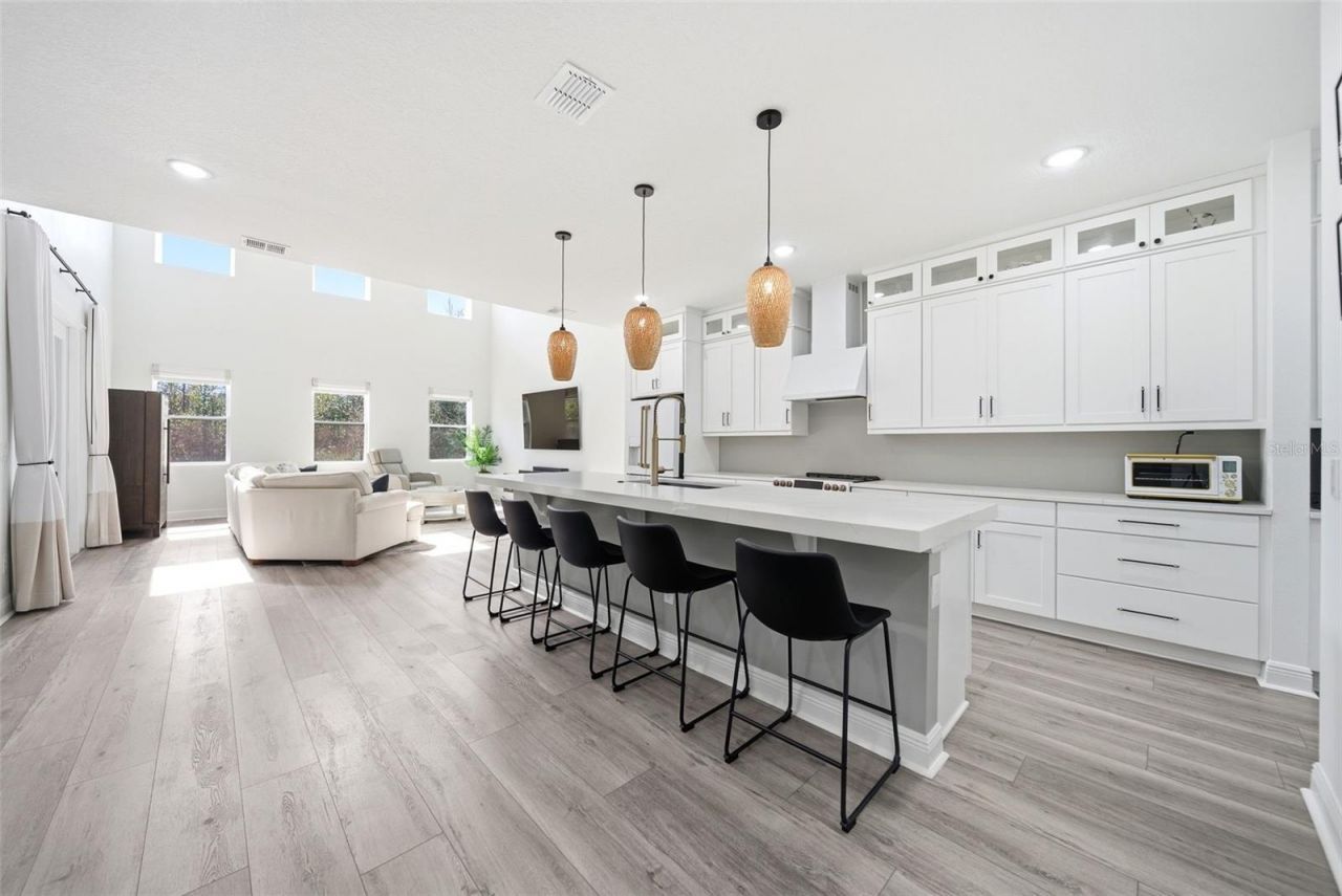 9211 Waverly Walk Drive, Orlando, FL 32817 Photo