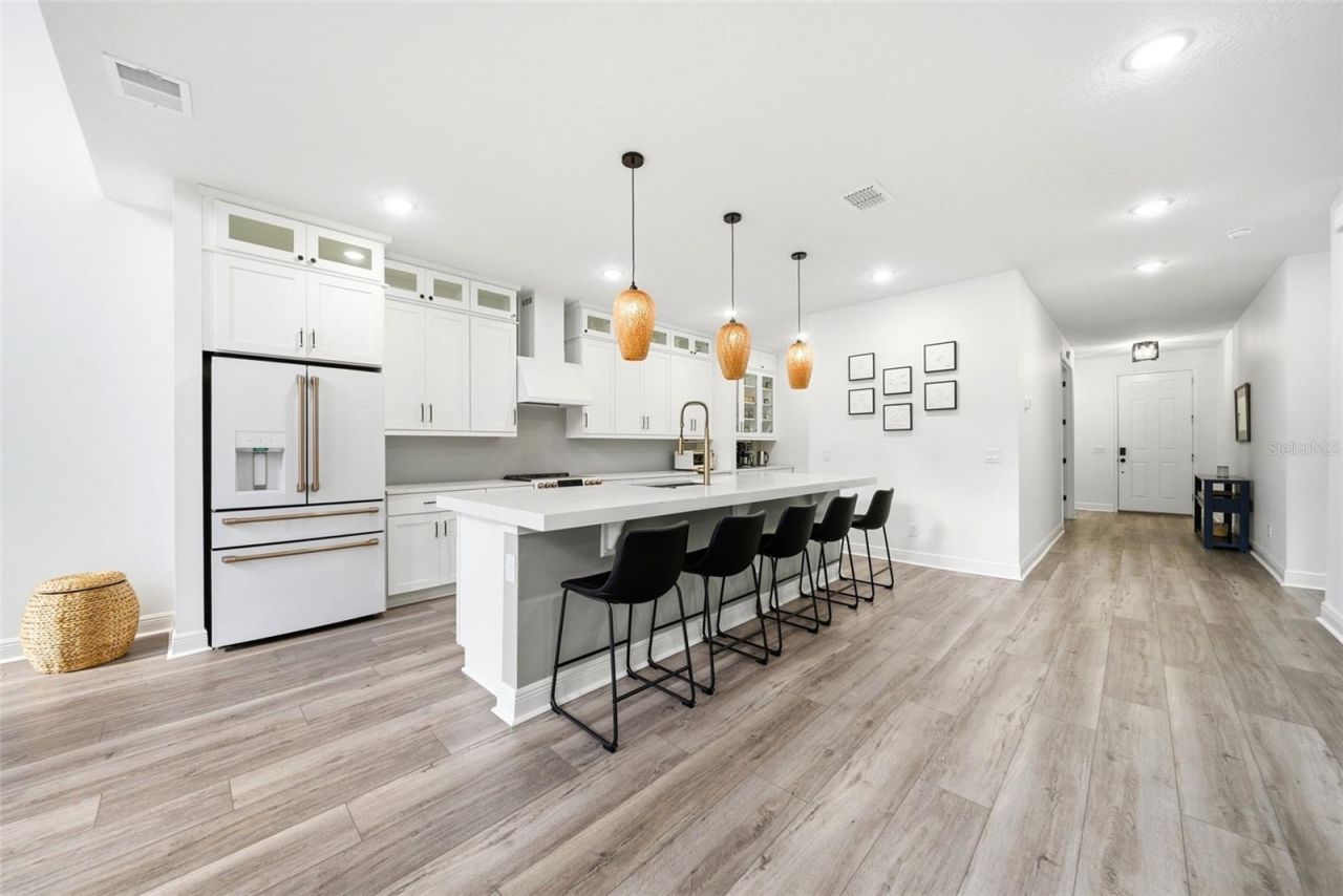 9211 Waverly Walk Drive, Orlando, FL 32817 Photo