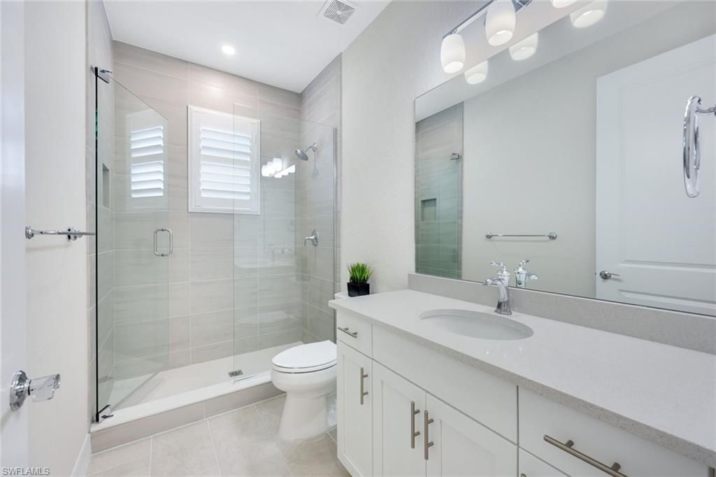 316 Indies Dr W, Unit 201, Naples, FL 34114 Photo