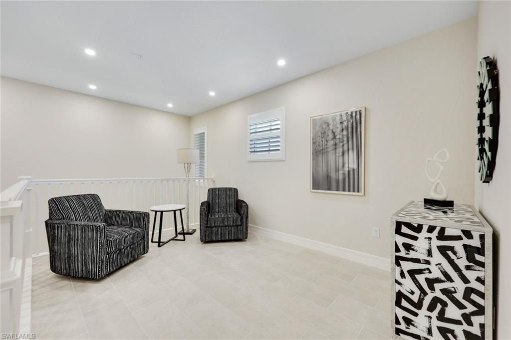 316 Indies Dr W, Unit 201, Naples, FL 34114 Photo