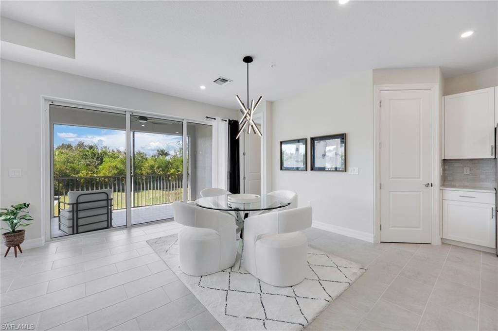 316 Indies Dr W, Unit 201, Naples, FL 34114 Photo