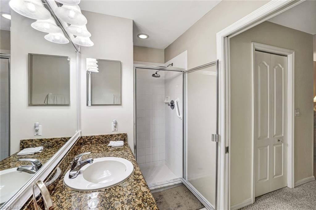 9400 Highland Woods Blvd, Unit 5107, Bonita Springs, FL 34135 Photo